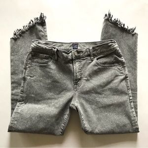 Gap Best Girlfriend Factory Faded Black Slanted Raw Hem Ankle Jeans 27